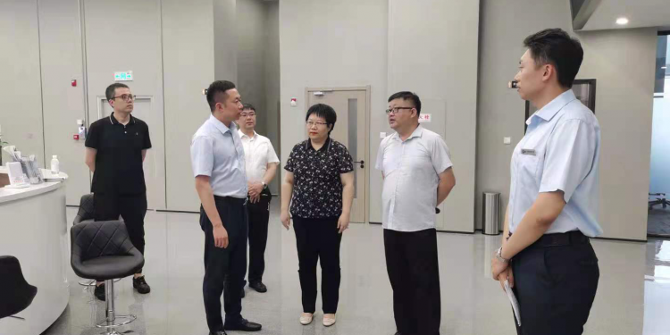 市北区人社局、山东省留学生协会一行到RCEP青岛企业服务中心实地参观调研