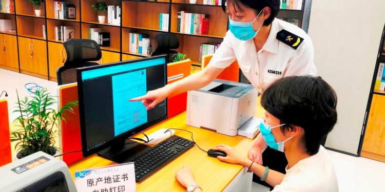 自助打印再扩容 山东超7成原产地证书可自助签证