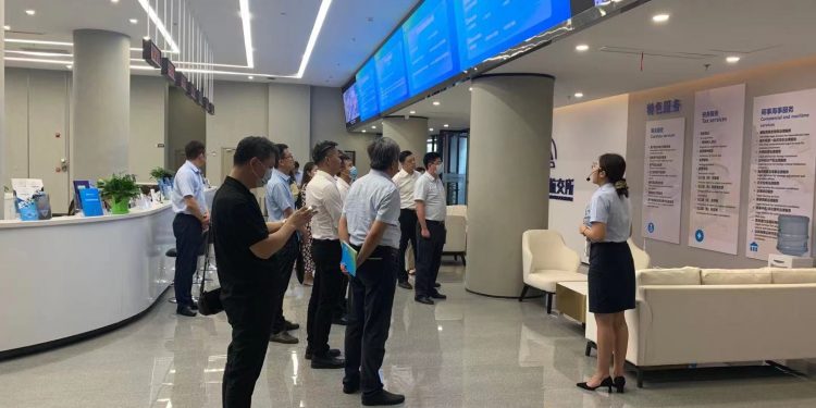 市北区第三批拔尖人才代表一行走访RCEP青岛企业服务中心并进行座谈